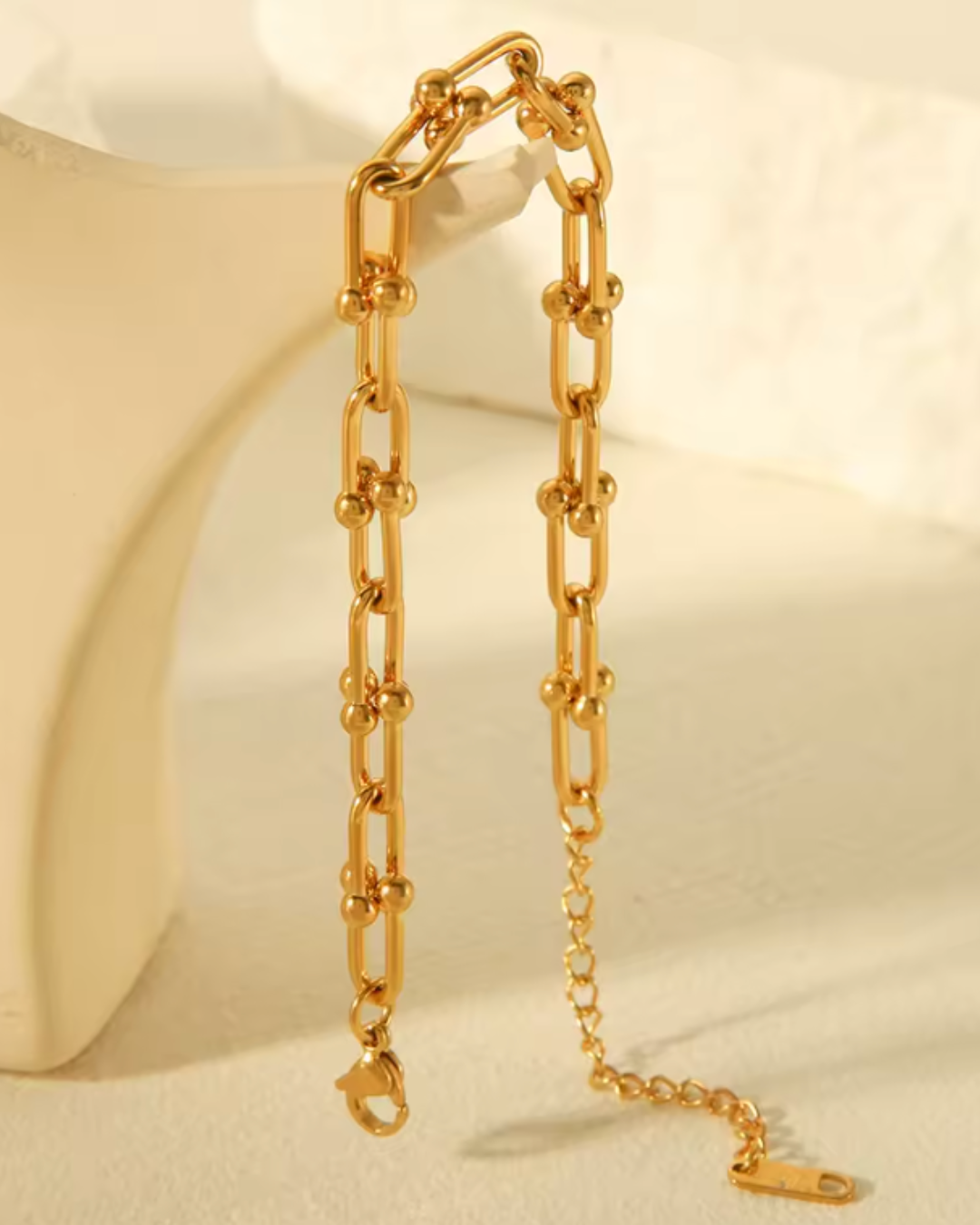 Pulseira Dourado Elos U com Esferas