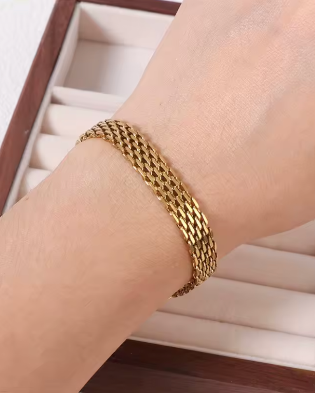 Pulseira Dourada Elos Grossos