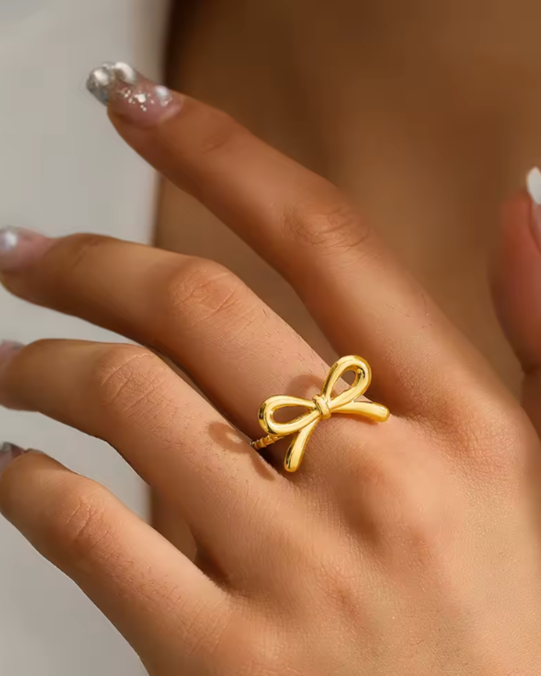 Anel Dourado Laço Romântico