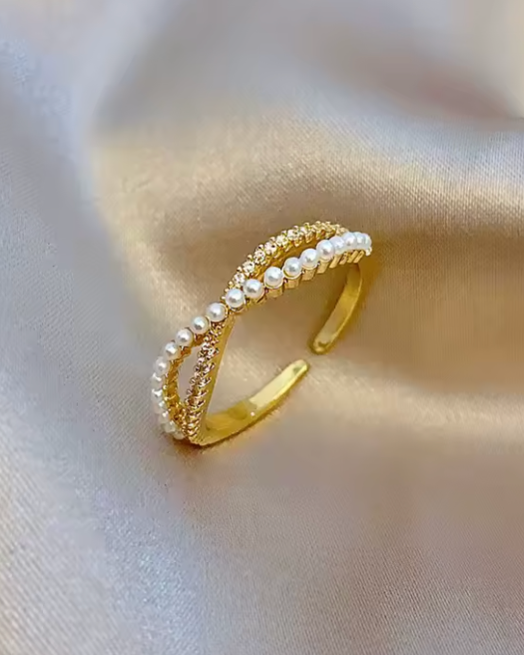 Anel Luxo com Pérolas e Zircônias