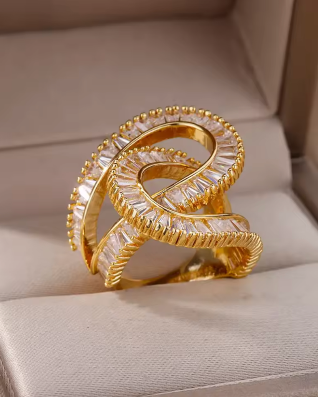 Anel Luxo Zircônia Design Exclusivo