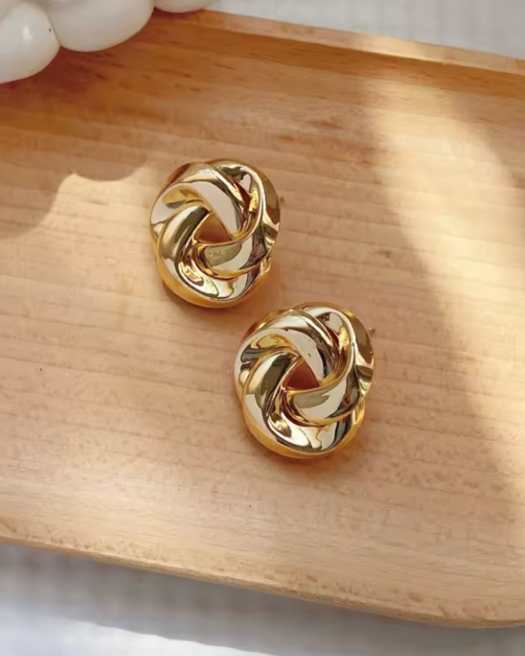 Brinco Dourado Torcido