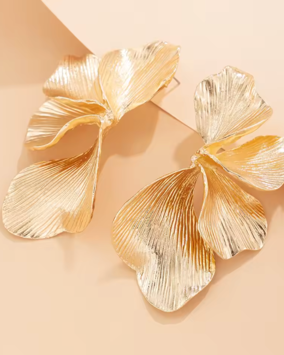 Brinco Meia Flor Folha Dourada
