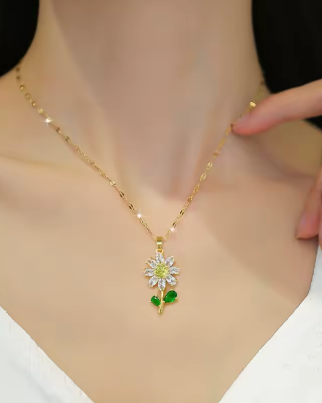Conjunto Flor de Margarida com Zircônias – Colar e Brincos