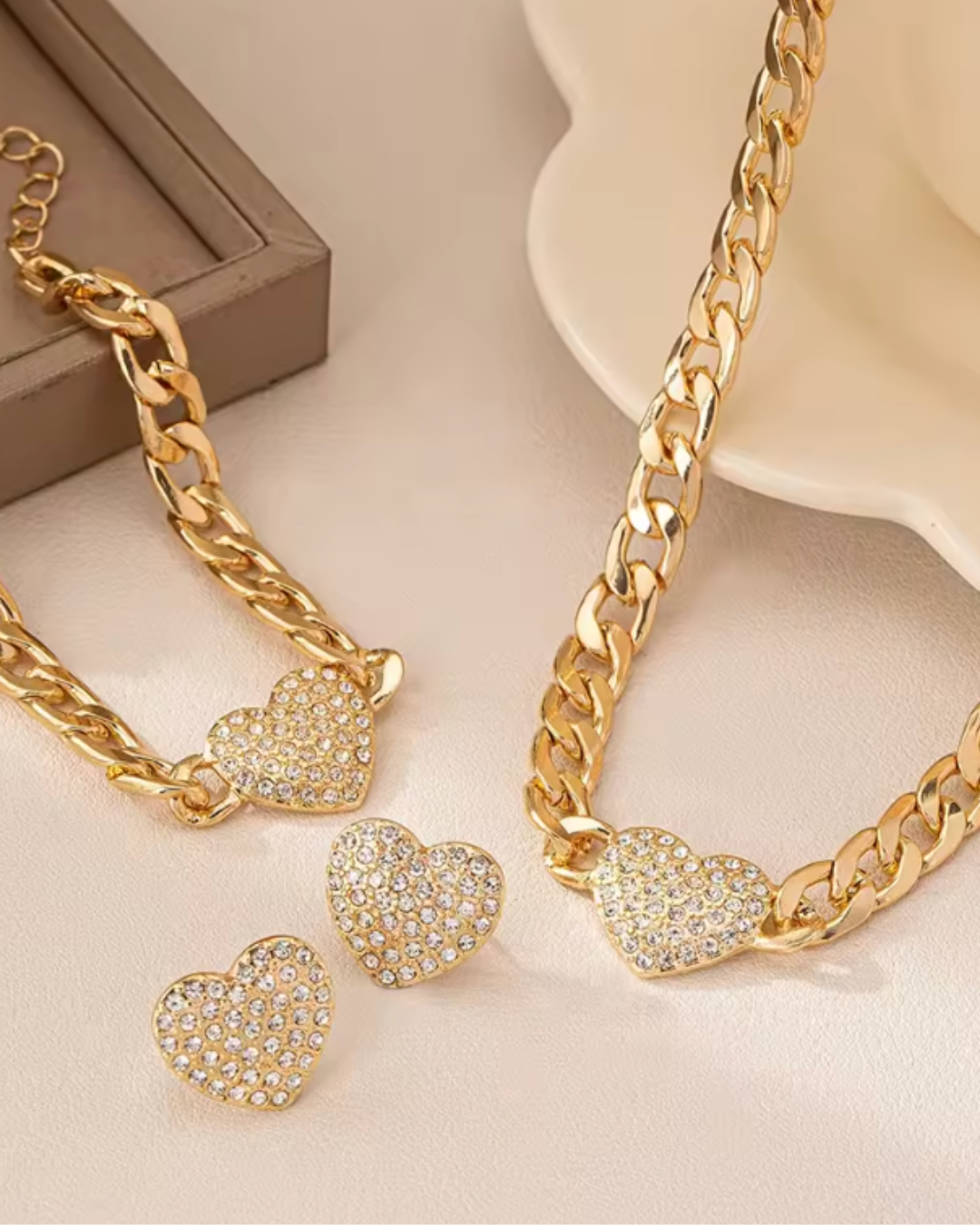 Conjunto Coração Luxo – Colar, Pulseira e Brincos com Zircônios