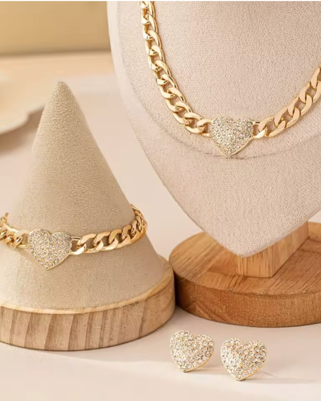 Conjunto Coração Luxo – Colar, Pulseira e Brincos com Zircônios