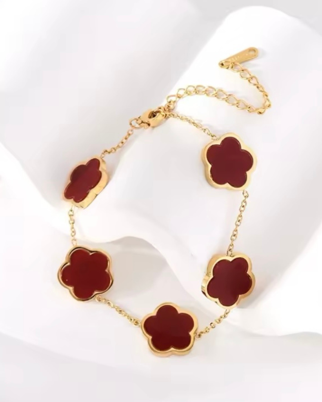 Conjunto Trevo Vermelho – Colar, Brincos e Pulseira