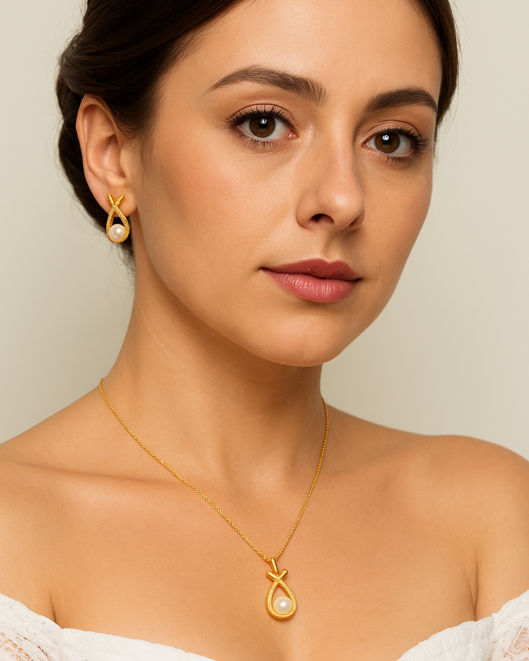 Conjunto Pérola Luxo – Brinco e Colar com Zircônias e Pingente de Pérola