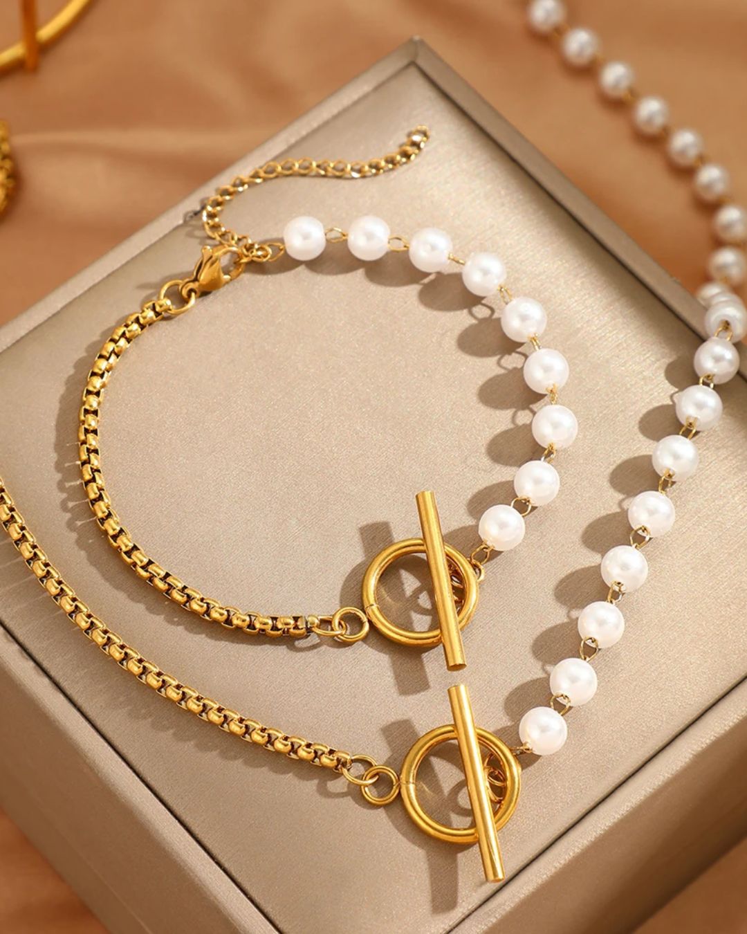 Conjunto Duo Corrente Dourada com Pérolas – Colar e Pulseira