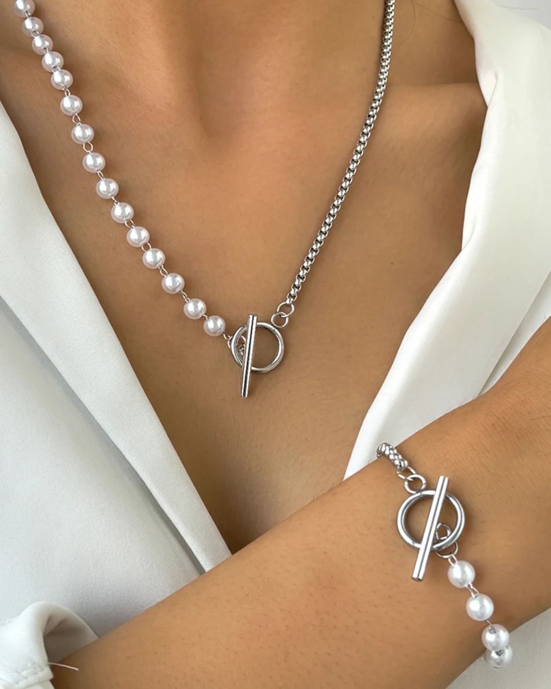 Conjunto Duo Corrente Prateada com Pérolas – Colar e Pulseira