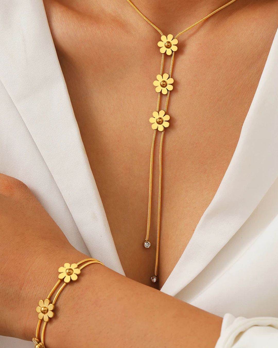 Conjunto Flor Dourada – Colar Longo e Pulseira